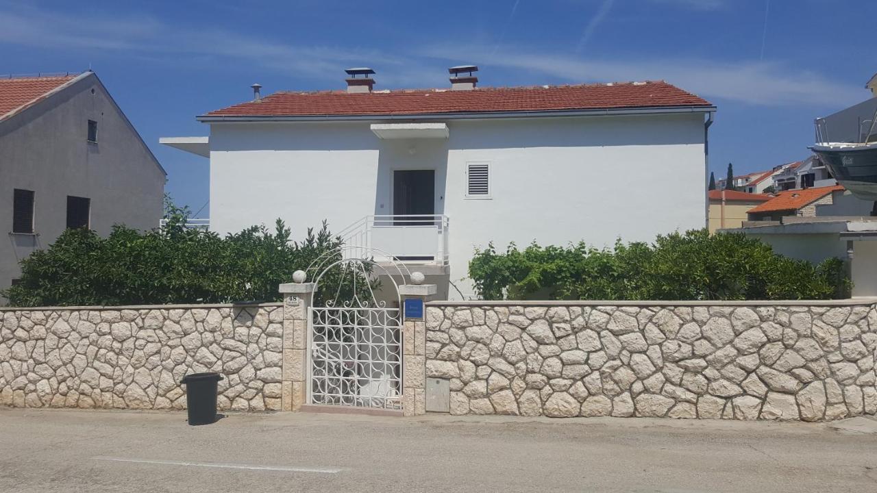 And With Parking Space Hvar - 15378 Gostinjska kuća Hvar Town